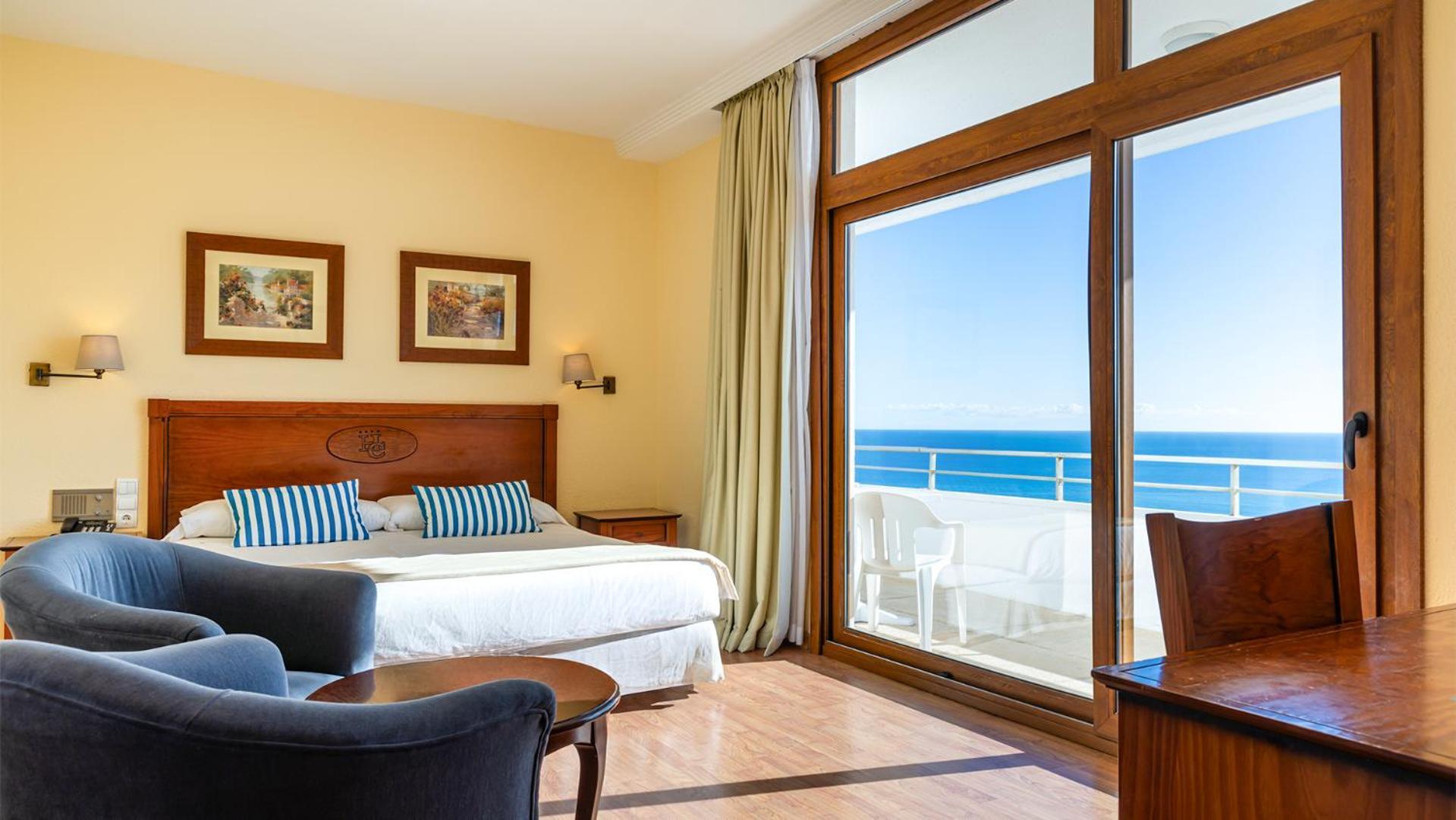Bluesea Gran Cervantes Торремолинос Экстерьер фото
