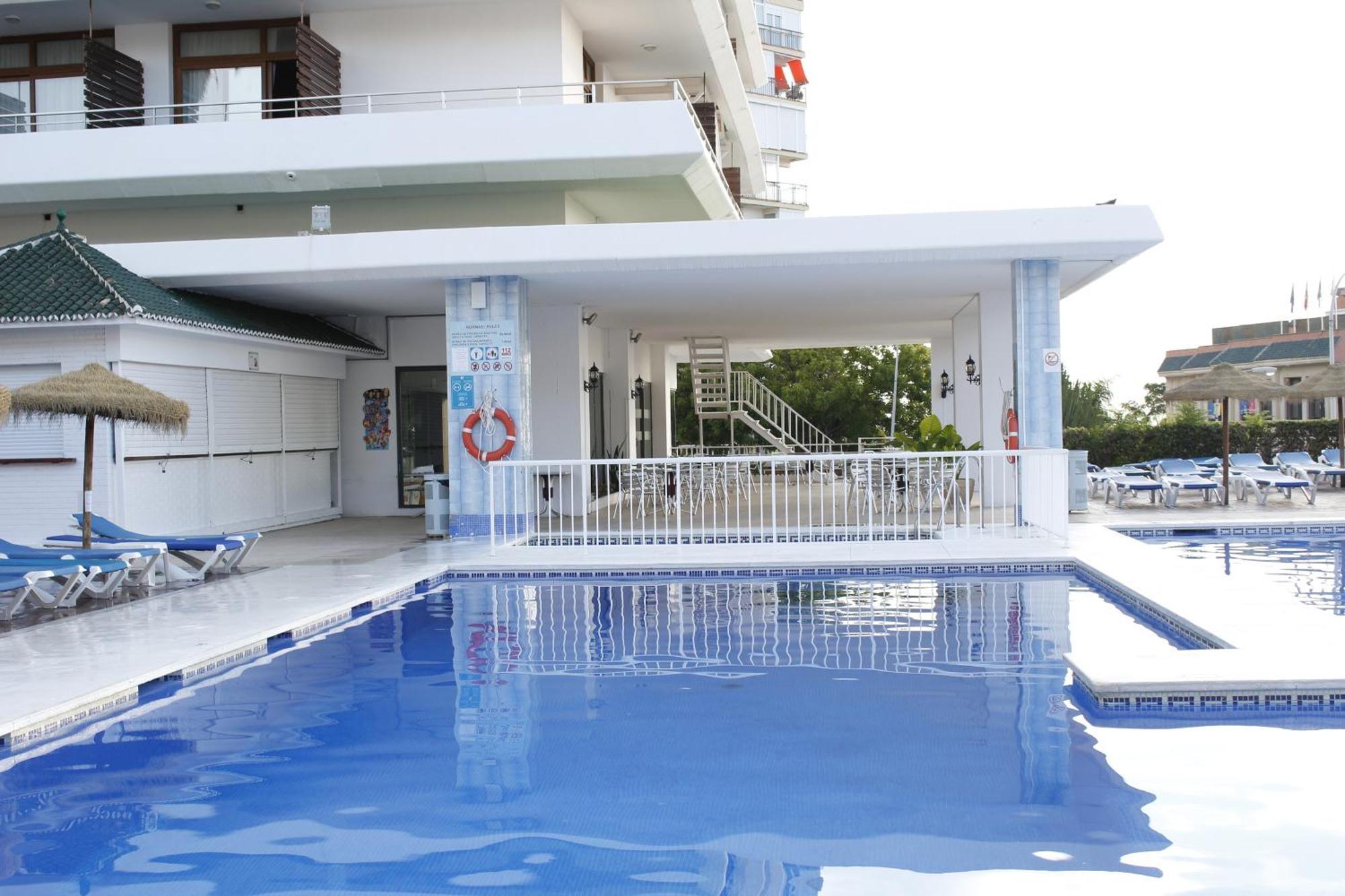 Bluesea Gran Cervantes Торремолинос Экстерьер фото